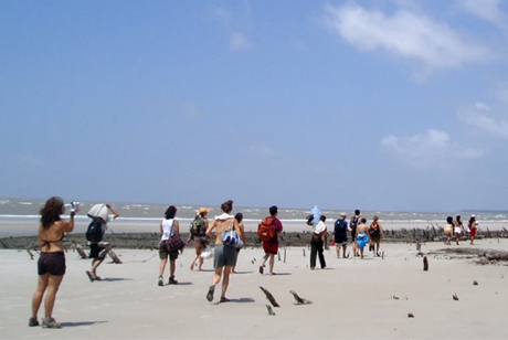 Ilha e Praia da Romana