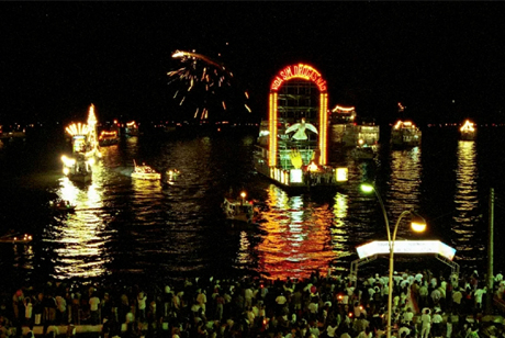 Círio Fluvial Noturno de Santo Antônio
